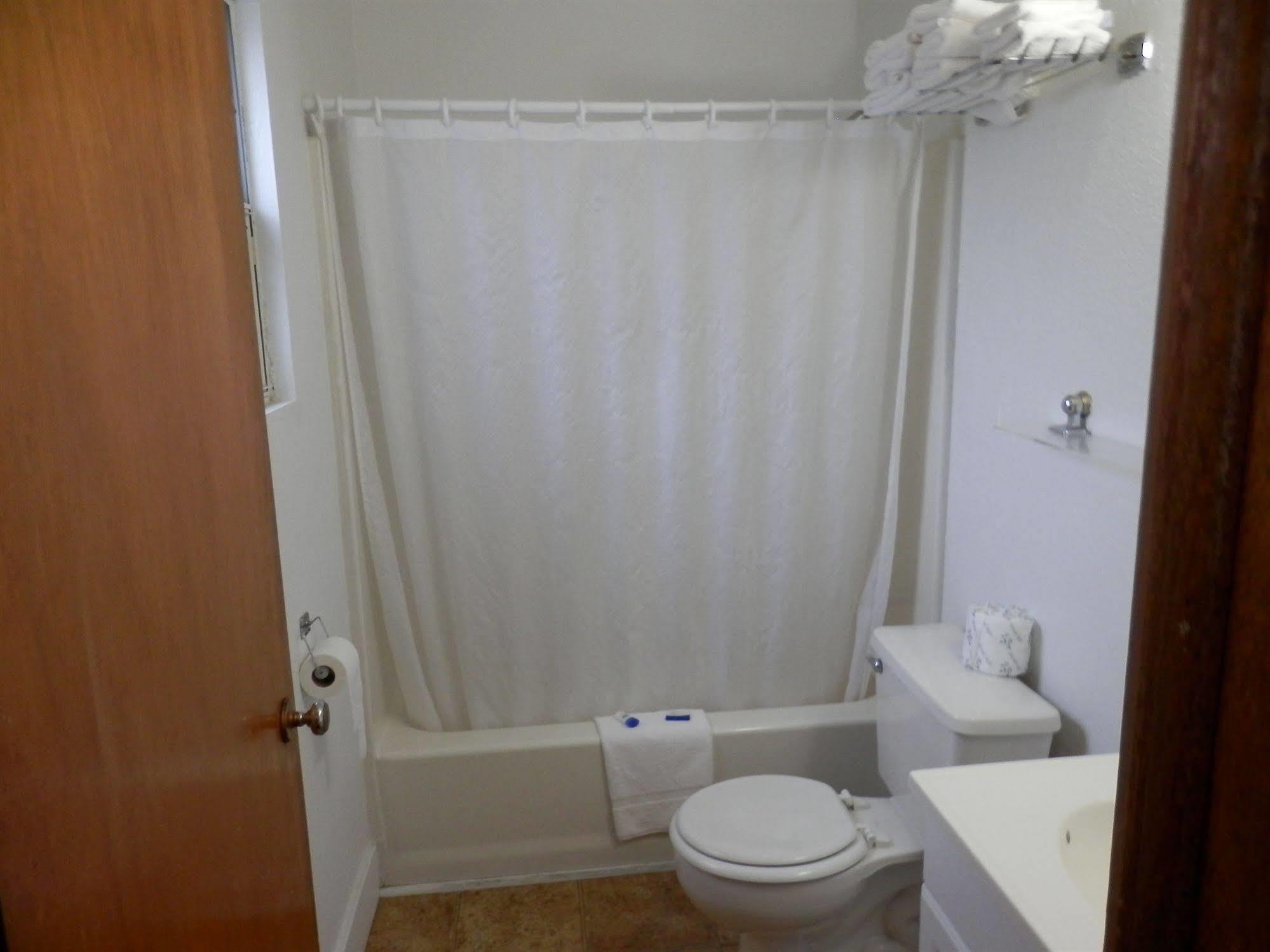 Trail Motel Келог Екстериор снимка
